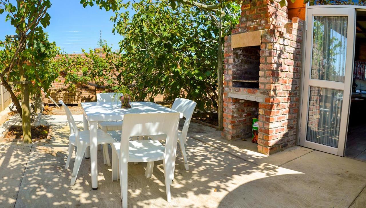Palm Cottage - Colchester - 5Km From Elephant Park المظهر الخارجي الصورة